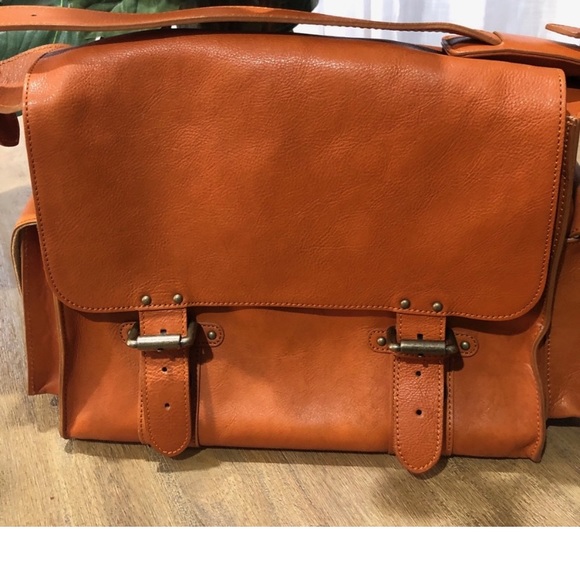 Herringbone V2 Camera Bag Camel Color - Picture 1 of 10